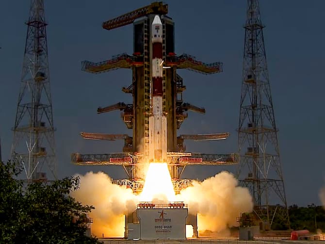 ISRO After Aditya-L1 Mission Chandrayaan 3 Launch XPoSat X-ray Polarimeter  Satellite | चंद्रयान-3 और आदित्य-एल1 के बाद ISRO का ये क्या है अगला प्लान,  जानें