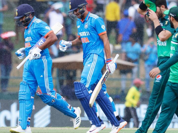 2 सितंबर को खेला गया भारत-पाक मुकाबला रद्द होते ही पाकिस्तान ने सुपर-4 के लिए क्वालिफाई कर लिया है. वहीं भारत को सुपर-4 में क्वालिफाई करने के लिए टूर्नामेंट में अपना अगला मैच जीतना होगा, जो 4 सितंबर को नेपाल के खिलाफ खेला जाएगा.