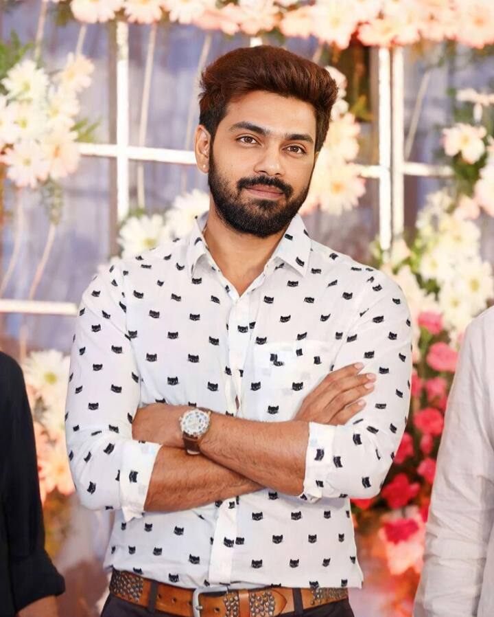 కాస్ట్యూమ్ డిజైనర్ అయిన తన స్నేహితుడి సహకారంతో సినిమాల్లో అడుగుపెట్టాడు. పెద్ద హీరోగా పేరు తెచ్చుకోవాలనే ఆశలేదన్న అర్జున్..విలక్షణ నటుడిగా మెప్పిస్తే చాలంటాడు.