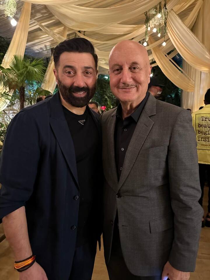 Sunny Deol's 'Gadar 2' is raging at the box office grossing over Rs 480 crores and inching closer to the Rs 500 crore mark.