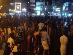 நிரம்பி வழிந்த காஞ்சி மாநகரம்.. ஏசி பஸ்ஸில் கூட தொங்கிச் சென்ற பயணிகள்.. எதற்காக இந்த கூட்டம்?