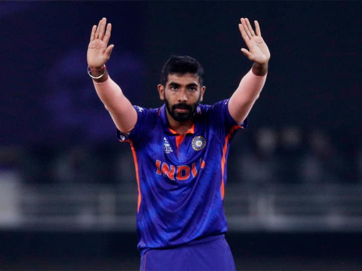 Jasprit Bumrah has left for Mumbai today from Colombo for personal reasons Asia Cup 2023 News Asia Cup 2023: टीम इंडिया को लगा बड़ा झटका, अचानक मुंबई लौटे जसप्रीत बुमराह, एशिया कप से हुए बाहर?