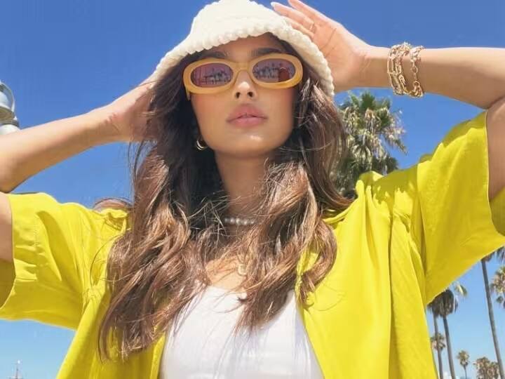 Jaaved Jaaferiની દીકરી અલાવિયાએ શેર કરી પોતાની લિપ ફિલર્સની ડિટેલ્સ, ફેન્સ બોલ્યા- 'હમે તુમ્હારે જૈસે ઔર લોગ ચાહિએ...' Jaaved Jaaferi Video News: actor jaaved jaffrey daughter alaviaa jaaferi shares details about her lips fillers Jaaved Jaaferiની દીકરી અલાવિયાએ શેર કરી પોતાની લિપ ફિલર્સની ડિટેલ્સ, ફેન્સ બોલ્યા- 'હમે તુમ્હારે જૈસે ઔર લોગ ચાહિએ...'