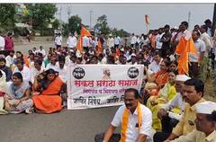 Pune News : इंदापूर तालुक्यातही जालन्यातील घटनेचा निषेध; पुणे सोलापूर महामार्ग आंदोलकांनी अडवला