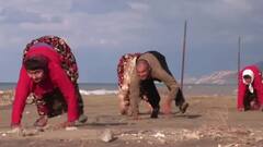 Viral News: ਇਸ ਪਰਿਵਾਰ ਦੇ ਲੋਕ ਜਾਨਵਰਾਂ ਦੀ ਤਰ੍ਹਾਂ ਚੱਲਦੇ 4 ਪੈਰਾਂ 'ਤੇ, ਕਾਰਨ ਅਜੇ ਵੀ ਰਹੱਸ