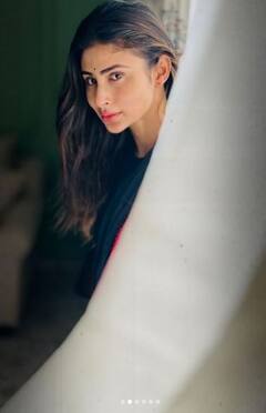 Mouni Roy: ਬਿਨਾਂ ਮੇਕਅੱਪ ਅਤੇ ਸਿੰਪਲ ਸਾੜ੍ਹੀ ਪਹਿਨ ਕੇ ਮੌਨੀ ਰਾਏ ਨੇ ਸਾਦੇ ਅੰਦਾਜ਼ 'ਚ ਲੂਟੀ ਲਾਈਮਲਾਈਟ, ਤਸਵੀਰਾਂ ਦੇਖ ਦੀਵਾਨੇ ਹੋਏ ਫੈਨਜ਼