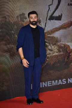 Gadar 2 की सक्सेस पार्टी में दिखी देओल फैमिली का शानदार बॉन्डिंग, सनी देओल ने बेटों और नई नवेली बहू के साथ यूं दिए पोज