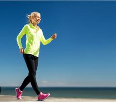 Benefits of Walking: आठवड्यातून इतकी पावलं चालल्याने मृत्यूचा धोका होईल कमी, काय म्हटलंय संशोधनात?