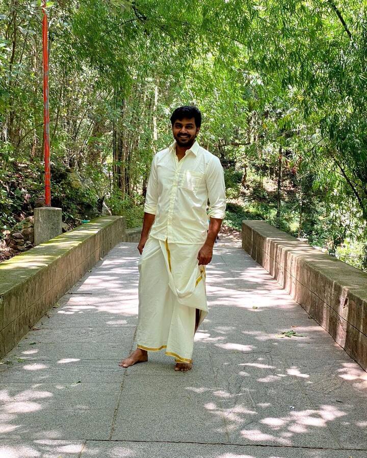 విజయవాడకు చెందిన అర్జున్ అంబటి రెండేళ్ల పాటు ఐటీ జాబ్ చేశాడు. ఈ సమయంలో హెచ్ ఆర్ ఉద్యోగి సురేఖతో పరిచయం ప్రేమగా మారింది. ఇరు కుటుంబాల అంగీకారంలో పెళ్లిచేసుకున్నారు.