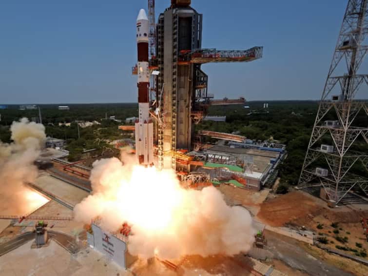 ISRO Aditya L1 Launch Completes First Earth Bound Manoeuvre Next Target On September 5 solar mission ISRO's Aditya-L1 Completes 1st Earth-Bound Manoeuvre Successfully
