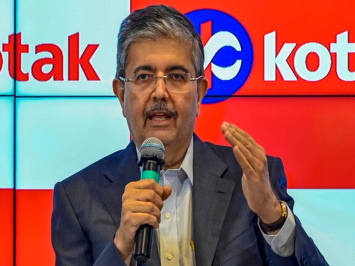Uday Kotak: कोटक महिंद्रा बैंक के एमडी और सीईओ उदय कोटक ने 1 सितंबर, 2023 को अपने पद से इस्तीफा दे दिया. वह पिछले कई सालों से बैंक का प्रतिनिधित्व कर रहे थे.