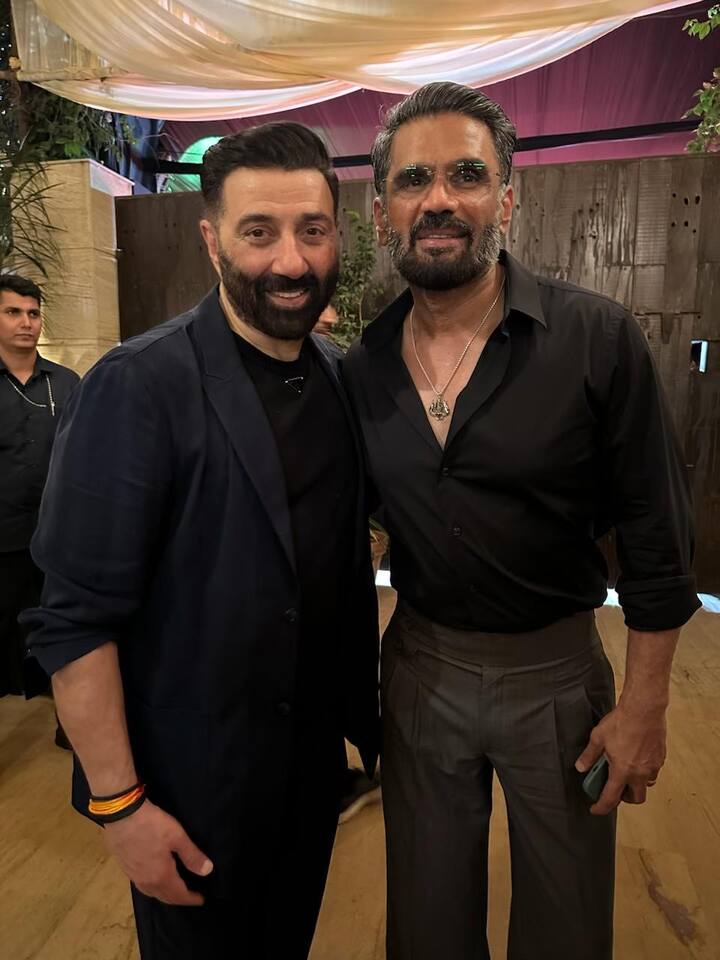 Another 90s star Suniel Shetty arrived sporting a formal look.