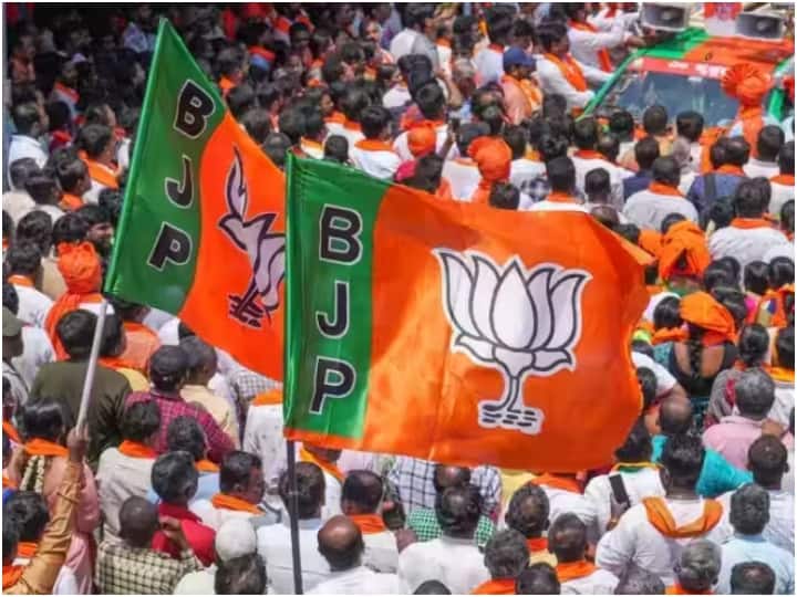 Ghosi By Election SSP Chief Mahendra Rajbhar Supported Samajwadi Party Candidate BJP difficult Ghosi Bypoll 2023: घोसी उपुचनाव में वोटिंग से पहले फंसा पेच, 'राजभर' बिगाड़ेंगे बीजेपी का खेल!