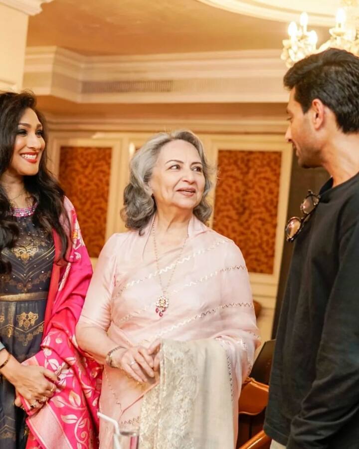 ইতিমধ্য়েই ঘোষণা করা হয়েছে ছবির।