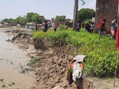 उन्नाव: गंगा नदी का जलस्तर घटने के बाद कटान से डरे लोग, तीन मकान सीज कर लगाई गई 'खतरे' की झंडी