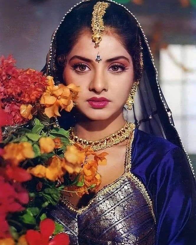 अपने तीन साल के करियर में दिव्या ने करीब 20 फिल्मों में काम किया था. इसके मौत के वक्त भी उनकी कुछ फिल्मों की शूटिंग भी चल रही थी.