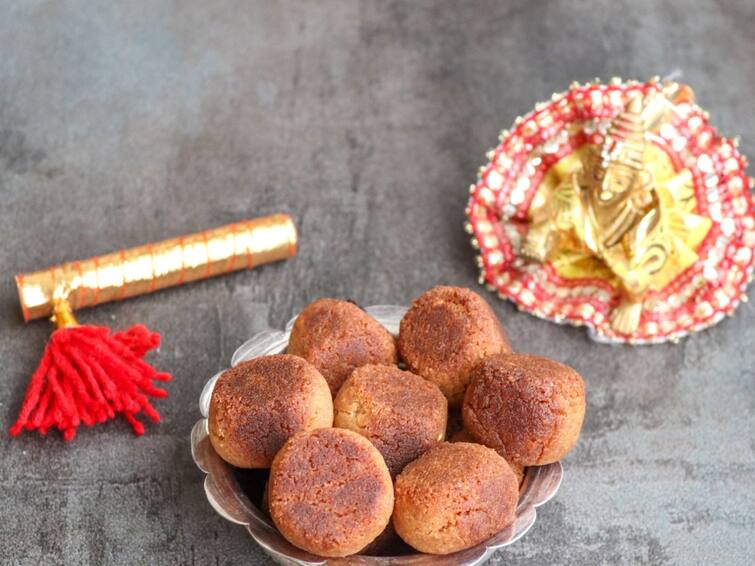 Krishna Jayanthi 2023 special Recipes sweet seedai how to prepare Krishna Jayanthi 2023 Recipes: ஈசியா செய்யலாம்... சுவையோ செம்ம! கிருஷ்ண ஜெயந்தி ஸ்பெஷல் வெல்ல சீடை!