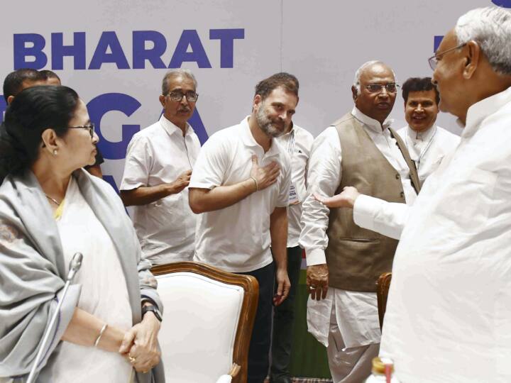 Opposition Meeting possibility of the next meeting of india alliance to be held in Bhopal Madhya Pradesh a joint rally is also planned Opposition Meeting: मध्य प्रदेशमधील भोपाळमध्ये I.N.D.I.A. आघाडीची पुढची बैठक? संयुक्त रॅलीचीही योजना