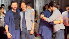 Gadar 2 की पार्टी में हुई Shahrukh Khan और Sunny Deol की दोस्ती, भुलाई पुरानी लड़ाई | ENT LIVE