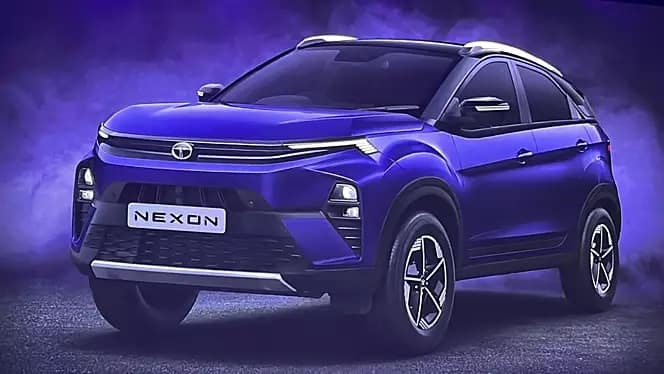 Tata Nexon Facelift vs Old: ભારતીય માર્કેટમાં ટાટાની મજબૂત પક્કડ છે. ટાટા મૉટર્સે તાજેતરમાં નવા નેક્સૉનને બંધ કર્યું છે, જે પેઢી પરિવર્તન ના હોવા છતાં એક મોટો ફેરફાર છે. હવે આના વિશે અમે આ આર્ટિકલમાં બતાવવામાં જઇ રહ્યાં છીએ. જાણો અહીં ટાટા નેક્સૉન ફેસલિફ્ટ અને ઓલ્ડ મૉડલમાં શું છે ફરક...