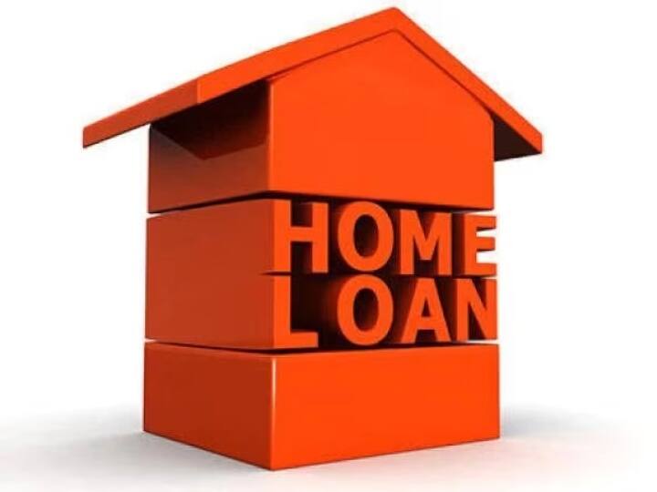 लोन की ईएमआई घटाने के लिए आपको लंबे समय का टेन्योर लेन सूट कर सकता है कि इससे आपकी मंथली ईएमआई कम हो सकती है. हालांकि ये जानना जरूरी है कि इसका एक बड़ा नुकसान भी है. आपका कुल लोन का खर्च बढ़ जाता है. कम पैसे की ईएमआई बनवाते हैं तो ईएमआई की संख्या ज्यादा हो जाती है और आपका कुल ब्याज का खर्च बढ़ जाता है.