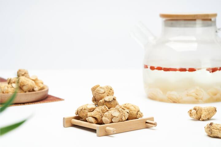 আদায় রয়েছে Gingerols, দেহে শর্করার মাত্রা বজায় রাখার জন্য প্রয়োজনীয় কাজ করতে পারে। Iranian Journal Of Pharmaceutical Research-এর একটি রিপোর্টে এমনই দাবি করা হয়েছে।