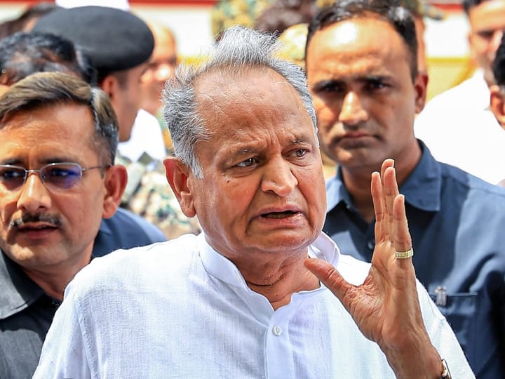 Rajasthan Assembly Election 2023 CM Ashok Gehlot targeted on BJP giving tickets to MPs in Candidates List Rajasthan Election 2023: 'मैं यही इनकी बड़ी हार मानता हूं....', CM गहलोत ने BJP के लिए क्यों कही ये बात?