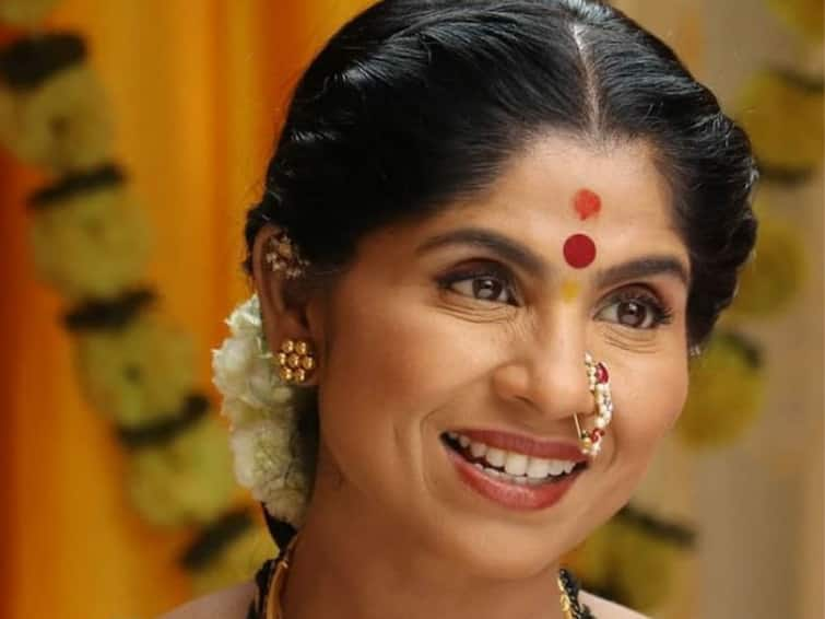 marathi actress Atisha Naik talked a lot about her personal life Atisha Naik: मासिक पाळी,  हिंदी चित्रपट ते मानधन; वैयक्तिक आयुष्याबद्दल भरभरुन बोलली अतिशा नाईक