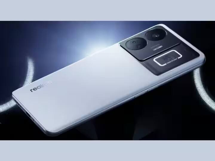 Realme GT Neo 6 5G: -  Realme ટૂંક સમયમાં આ ફ્લેગશિપ ફોન લૉન્ચ કરી શકે છે. આમાં તમે 16GB રેમ અને 512GB સુધી સ્ટૉરેજ, Snapdragon 8 Gen 2 SoC અને 144hz કર્વ્ડ OLED ડિસ્પ્લે મેળવી શકો છો. આ ફોનમાં અત્યાર સુધીની સૌથી ફાસ્ટ ચાર્જિંગ સ્પીડ હોવાનું કહેવાય છે. કંપની ફોનમાં 240 W ફાસ્ટ ચાર્જિંગ આપી શકે છે.