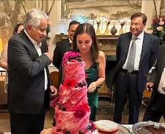 Harish Salve: ભારતના પૂર્વ સોલિસિટર જનરલ હરીશ સાલ્વેએ 68 વર્ષની વયે કર્યા ત્રીજા લગ્ન, નીતા અંબાણી સહિત આ લોકો થયા સામેલ, જુઓ તસવીરો