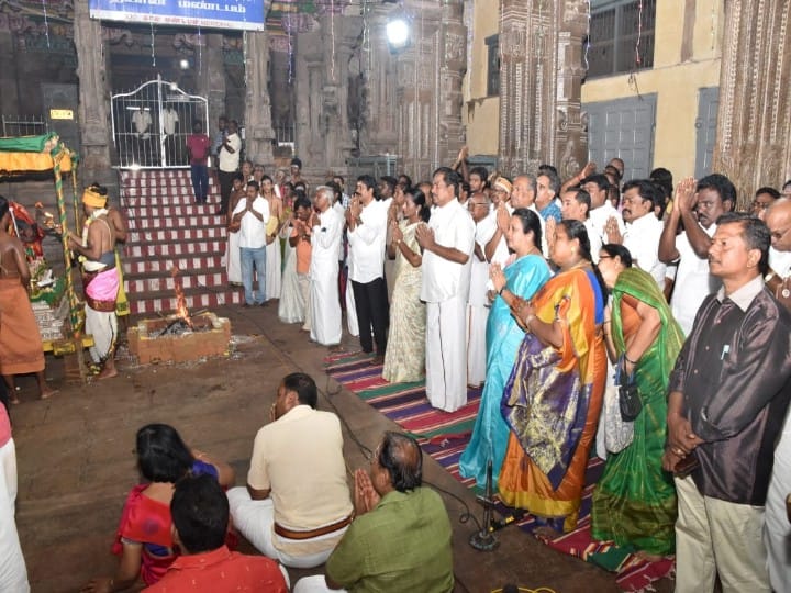 மதுரை மீனாட்சியம்மன் கோயில் கும்பாபிஷேக திருப்பணிகளுக்கான பாலாலயம்  - ஏராளமான பக்தர்கள் பங்கேற்பு