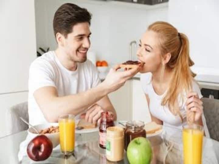 avoid these things in morning breakfast it could be harmful for health अगर आप भी ब्रेकफास्ट में करते हैं ये गलतियां तो संभल जाएं, हेल्थ के लिए ये बेकार आदते हैं!