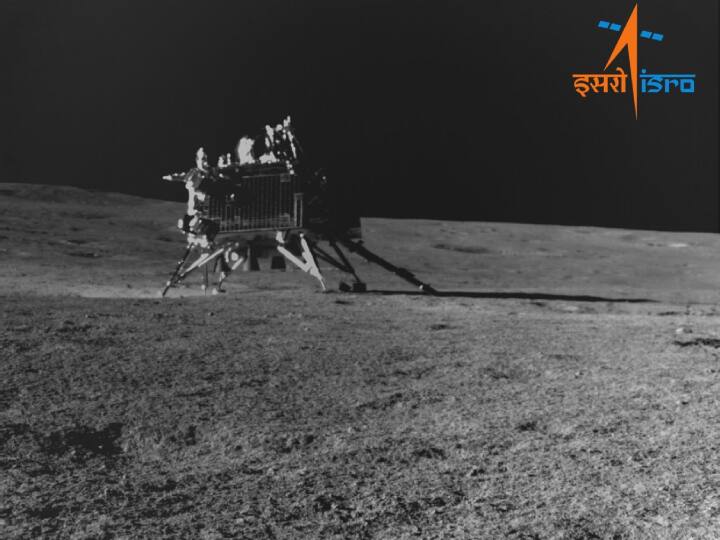 Chandrayaan 3 Vikram soft-landed on moon lunar ISRO Mission know all details Chandrayaan 3: अब चांद पर इंसान को भेज सकेगा ISRO! मिली बड़ी सफलता, लैंडर विक्रम ने किया लिफ्ट ऑफ
