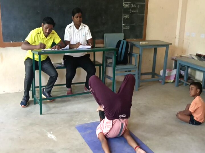 உடலை வில்லாக வளைத்து யோகாசனம்  - மயிலாடுதுறையில் அசத்திய குழந்தைகள்