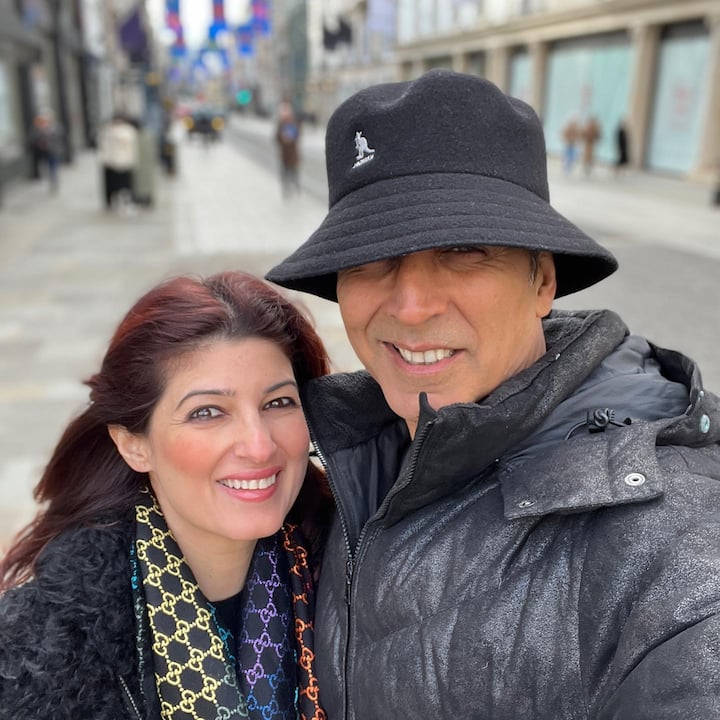 बॉलीवुड में किस्सों की भरमार है, प्यार के किस्से, दोस्ती के किस्से, प्रेम कहानियां और इनकी वजह से होने वाले झगड़ों के किस्से. ऐसा ही एक दिलचस्प किस्सा जुड़ा है बॉलीवुड के खिलाड़ी कुमार अक्षय कुमार से. कहा जाता है कि एक बार अक्षय कुमार की वाइफ ट्विंकल खन्ना अक्षय की वजह से प्रियंका चोपड़ा को पीटने पर उतारू हो गई थीं. क्या था ये किस्सा आज आपको बताएंगे.