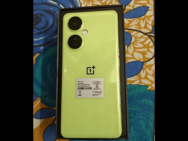OnePlus Nord CE 3 Lite 5G: इसमें 120hz को सपोर्ट करने वाली एलसीडी डिस्प्ले मिलती है. स्मार्टफोन में Snapdragon 695 चिपसेट, 5000 एमएएच की बैटरी 67 वॉट के फास्ट चार्जिंग के साथ और 108MP का कैमरा मिलता है. स्मार्टफोन की कीमत 19,999 रुपये है.