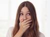 Health Tips : उचकी थांबवण्यासाठी 'हे' घरगुती उपाय करा