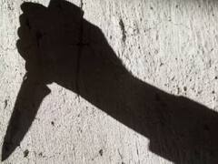 बहन की मौत का बदला लेने के लिए उठाया खौफनाक कदम, आरोपी को चाकुओं से गोदा, जांच में जुटी पुलिस