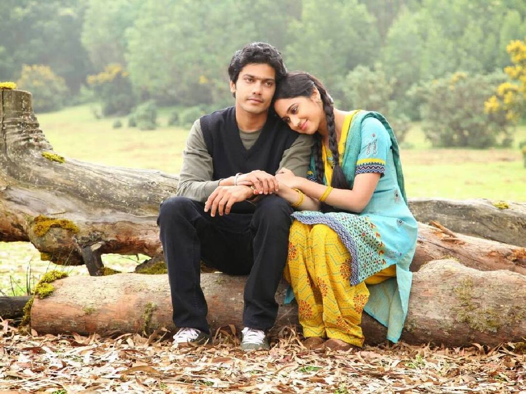 sathya and Miya George starrer Amara kaviyam movie completed 9 years 9 Years of Amara Kaviyam: கண்மூடித்தனமாக காதல்.. ஷாக் கொடுத்த கிளைமேக்ஸ்.. ‘அமர காவியம்’ ரிலீசாகி 9 வருஷமாச்சு..!