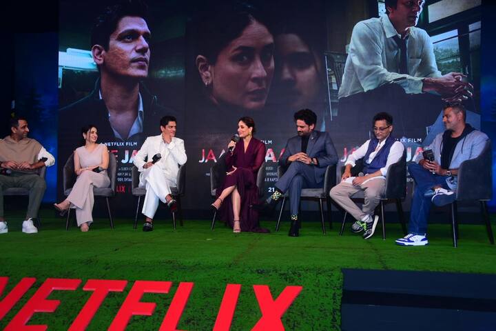 करिना कपूरचा 'जाने जान' हा सिनेमा 21 सप्टेंबर 2023 रोजी प्रेक्षकांच्या भेटीला येणार आहे.