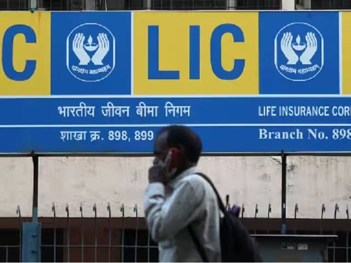 लैप्स पॉलिसी पर रियायत की बात करें तो अगर पॉलिसीधारक ने कम से कम 3 साल तक प्रीमियम का भुगतान किया है और बाद में प्रीमियम का भुगतान बंद कर दिया है और छह महीने के भीतर बीमित व्यक्ति की हो जाती है तो पॉलिसी का पैसा कटौती के बाद पूरा भुगतान किया जाएगा.
