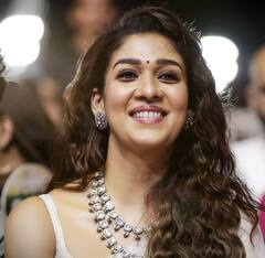 Bollywood: ১০ অভিনেত্রী, যাঁরা কিং খানের বিপরীতে অভিনয় করে বলিউডে পা রাখেন