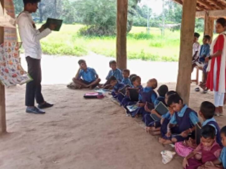 Chhattisgarh Bastar Sukma  teachers day shiksha doot Bijapur school education ANN Exclusive: नक्सलगढ़ में ज्ञान का अलख जगा रहे 'शिक्षा दूत', जान जोखिम में डाल बच्चों का गढ़ रहे भविष्य