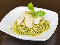 Walnut and Lemon Parsley Spaghetti: वीकेंड पर बनाना है कुछ खास तो स्पेगेटी और अखरोट से बनाएं ये कॉन्टिनेंटल रेसिपी, एक बार जरूर आजमाएं