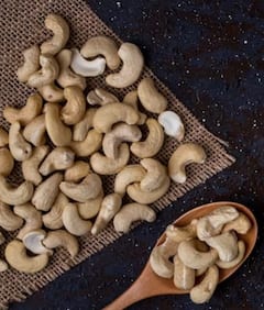 Cashew Benefits for Male: ਕਾਜੂ ਖਾਣ ਨਾਲ ਦੂਰ ਹੁੰਦੀਆਂ ਨੇ ਮਰਦਾਂ ਦੀਆਂ ਇਹ 5 ਸਮੱਸਿਆਵਾਂ