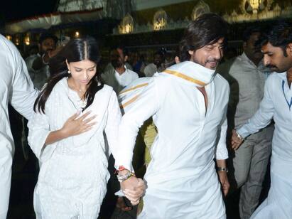 Shah Rukh Khan Protects Suhana Khan Outside Tirupati Along With Nayanthara, Gets Trolled By Netizens Shah Rukh Khan: জওয়ান মুক্তির আগে তিরুপতি দর্শন, ট্রোলের শিকার শাহরুখ খান