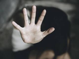 Crime: இரவில் நடைபயிற்சிக்கு சென்ற இளம்பெண்ணுக்கு கூட்டு பாலியல் வன்கொடுமை: ஆட்டோவில் வீடு திரும்பும்போது நேர்ந்த கொடூரம்