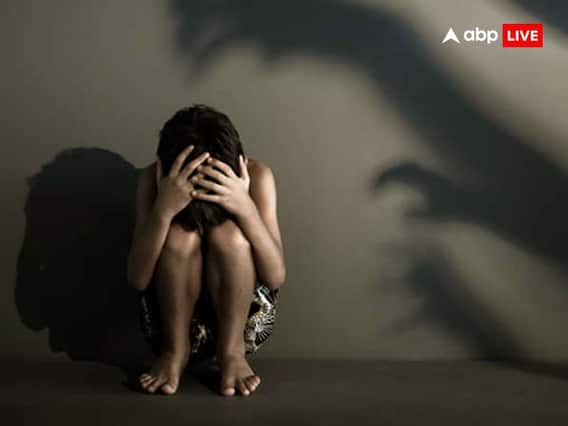 Bihar News: गोपालगंज में पुलिस ने किया सेक्स रैकेट का खुलासा, गिरोह की महिलाएं ट्रेन में लड़कियों को फंसाती थीं Bihar News: गोपालगंज में पुलिस ने किया सेक्स रैकेट का खुलासा, गिरोह की महिलाएं ट्रेन में लड़कियों को फंसाती थीं