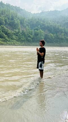 Sunil Grover Wife Pics: बॉलीवुड हसीनाओं से भी ज्यादा खूबसूरत हैं ‘जवान’ एक्टर सुनील ग्रोवर की पत्नी, देखिए तस्वीरें