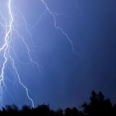 Lightning Strikes: মিনিটে ৫০০ বারের বেশি, ২ ঘণ্টায় নাগাড়ে বজ্রপাতে শিহরিত ওড়িশার বিস্তীর্ণ অংশের মানুষ